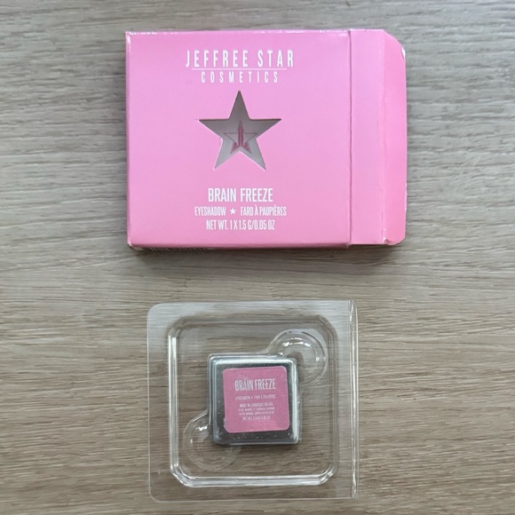 Jeffree Star "Brain Freeze" single eyeshadow - Picture 3 of 5